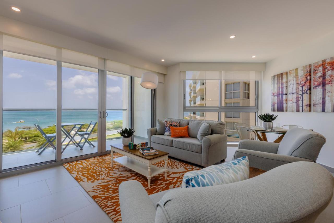 Azure Beach Residences Palm Beach Luaran gambar