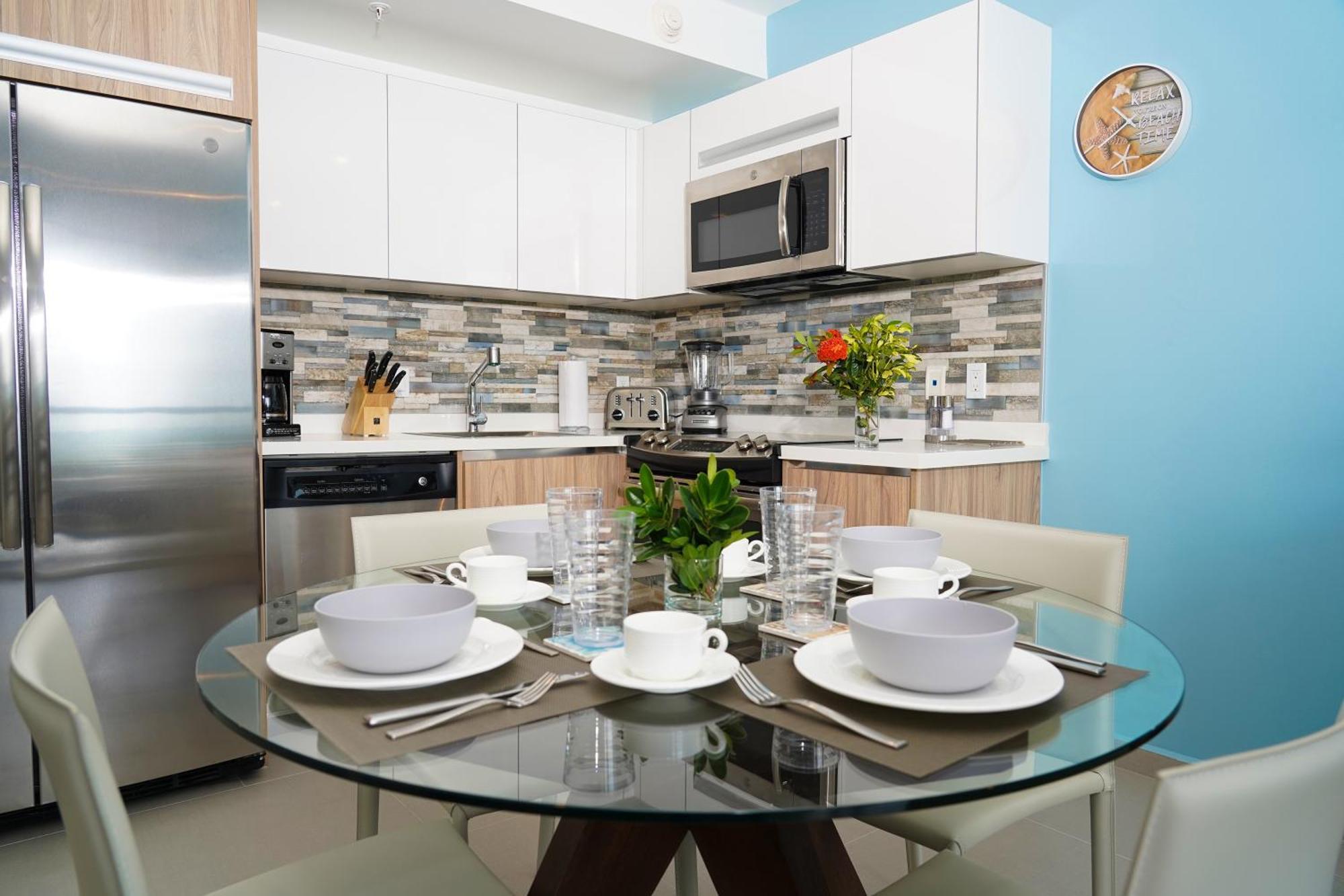 Azure Beach Residences Palm Beach Luaran gambar