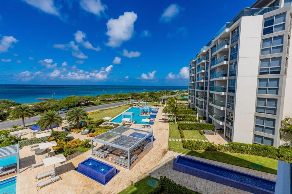 Azure Beach Residences Palm Beach Luaran gambar